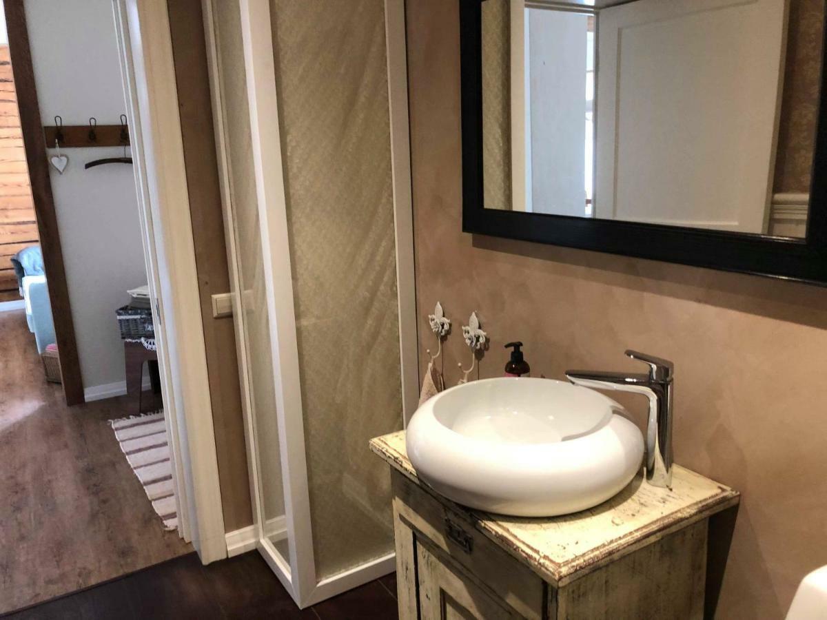 Kreutzwaldi Apartement Võru Extérieur photo